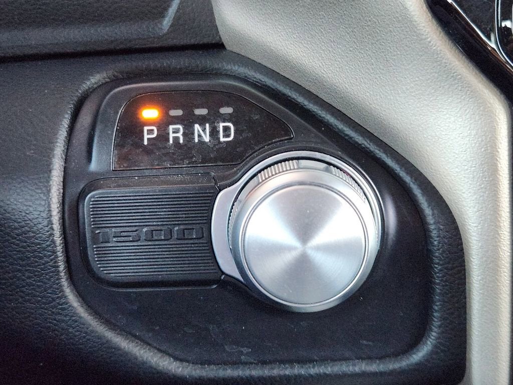 2021 RAM 1500 Laramie Crew Cab 4x2 5'7" Box