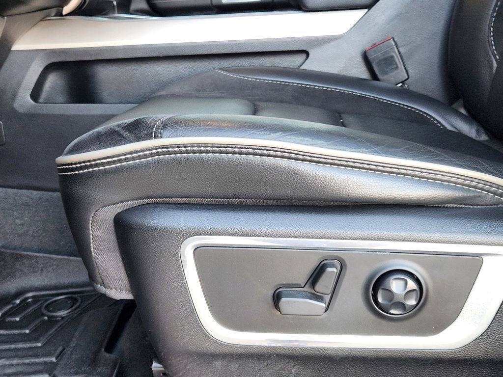 2021 RAM 1500 Laramie Crew Cab 4x2 5'7" Box