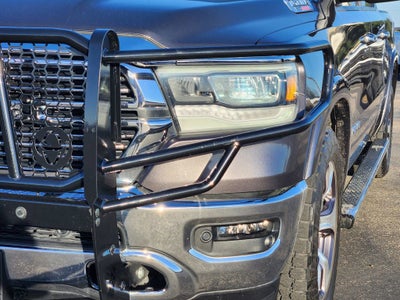 2021 RAM 1500 Laramie Crew Cab 4x2 5'7" Box