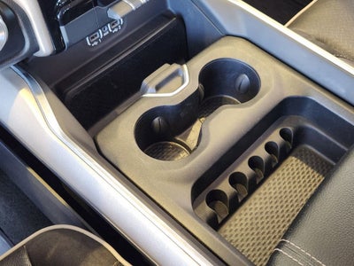 2020 RAM 1500 Laramie Crew Cab 4x4 5'7" Box