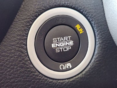 2020 RAM 1500 Laramie Crew Cab 4x4 5'7" Box