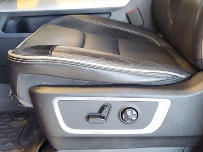 2020 RAM 1500 Laramie Crew Cab 4x4 5'7" Box