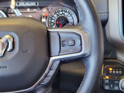 2020 RAM 1500 Laramie Crew Cab 4x4 5'7" Box