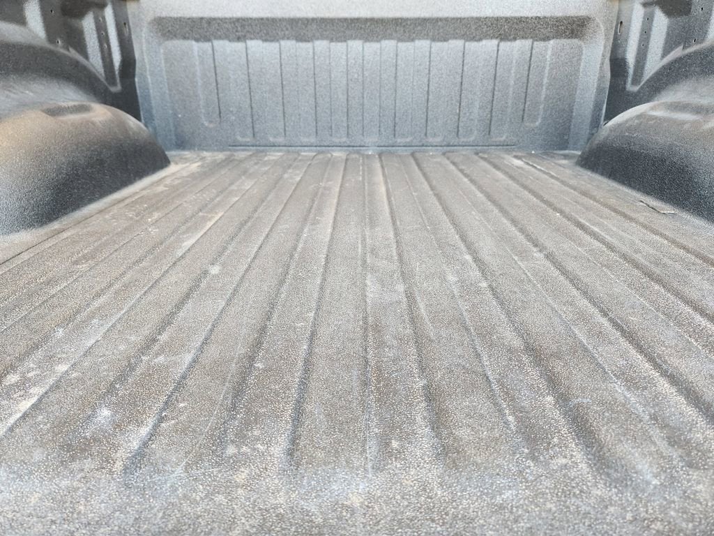 2020 RAM 1500 Laramie Crew Cab 4x4 5'7" Box