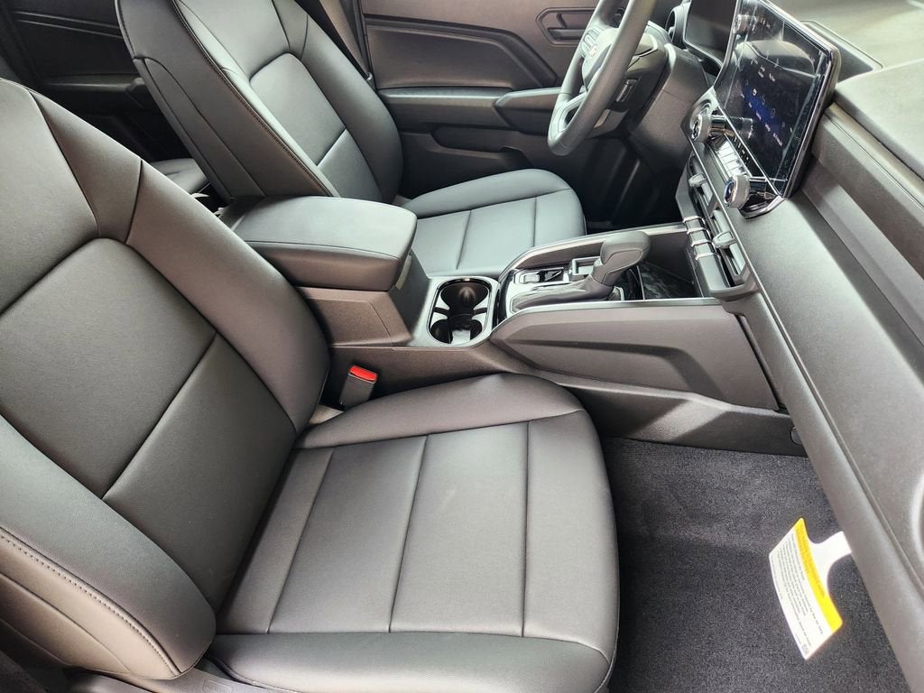 2025 Chevrolet Colorado WT/LT