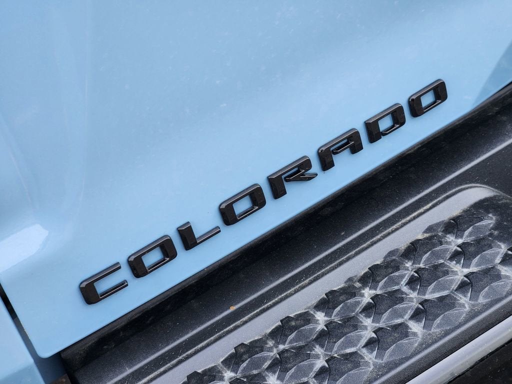 2025 Chevrolet Colorado WT/LT