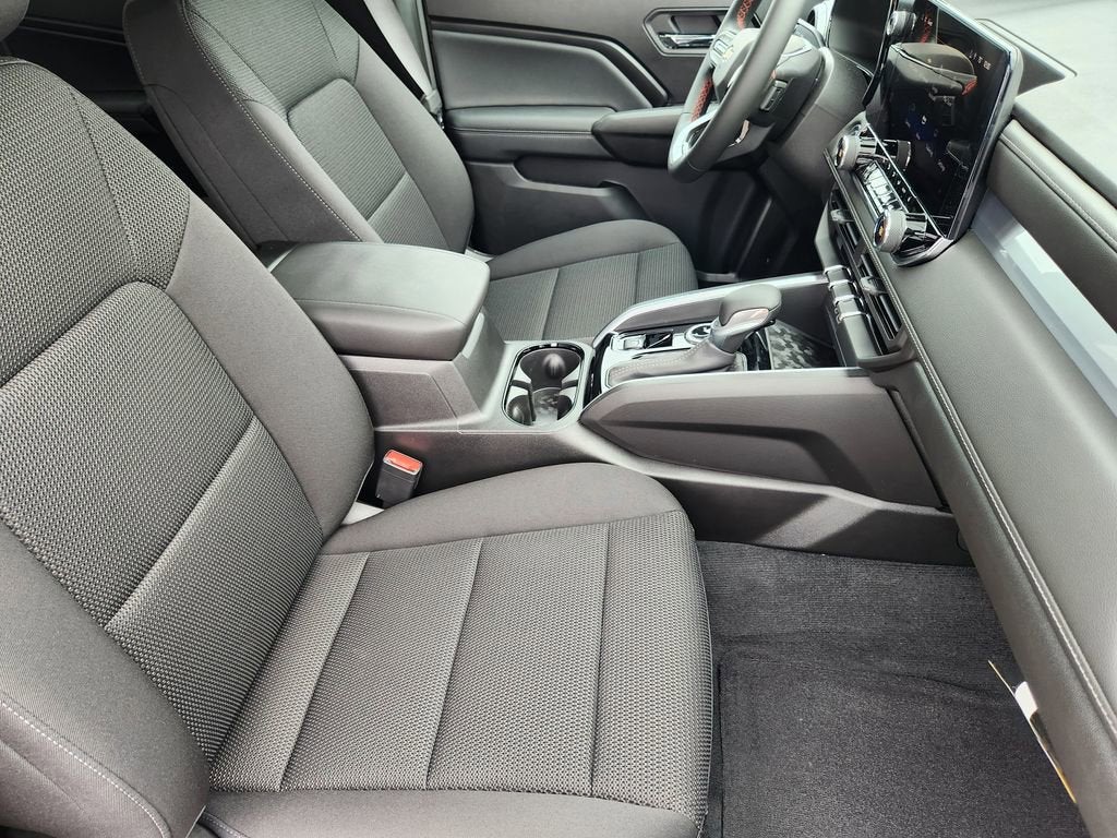 2025 Chevrolet Colorado WT/LT