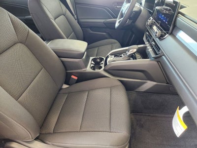 2025 Chevrolet Colorado WT/LT