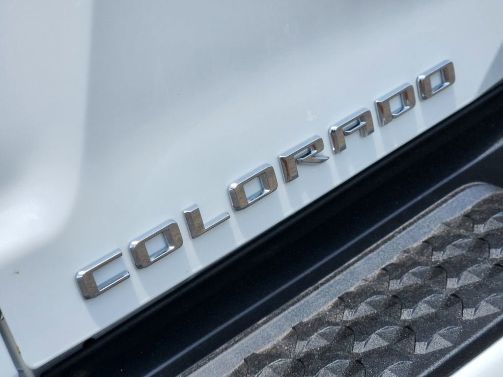 2025 Chevrolet Colorado WT/LT