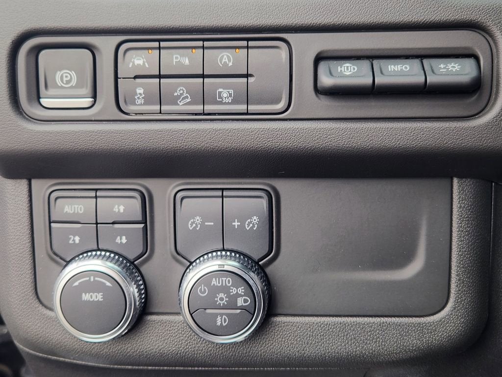 2023 GMC Yukon XL AT4