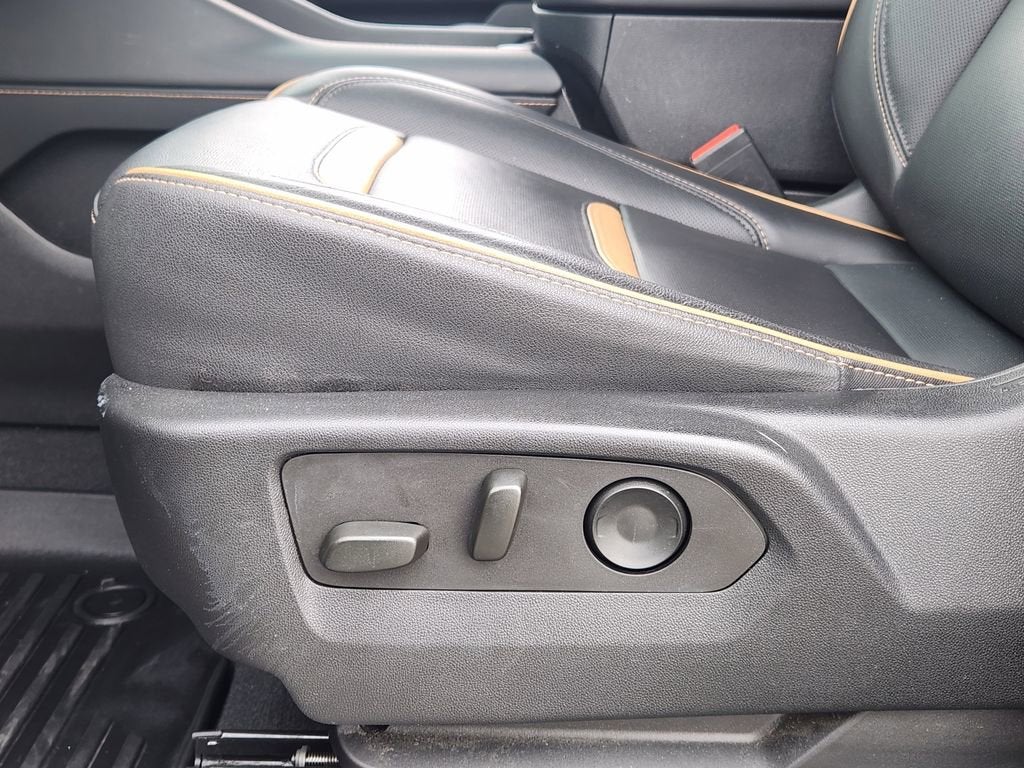 2023 GMC Yukon XL AT4