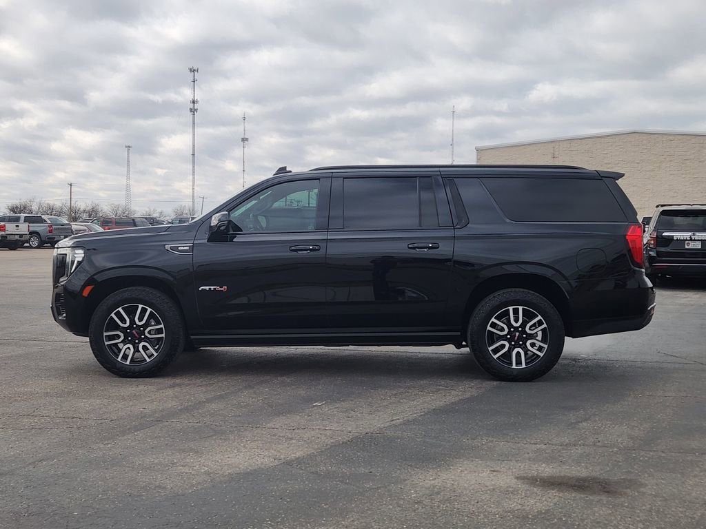 2023 GMC Yukon XL AT4
