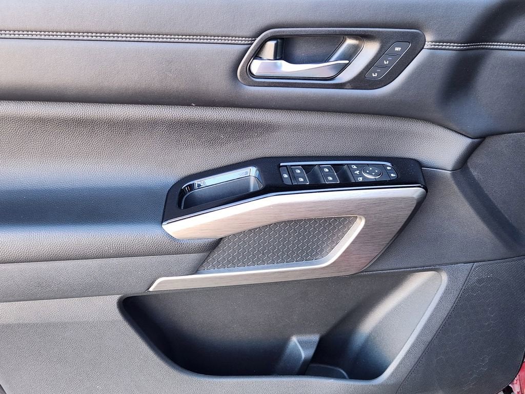 2023 Nissan Pathfinder Platinum 4WD